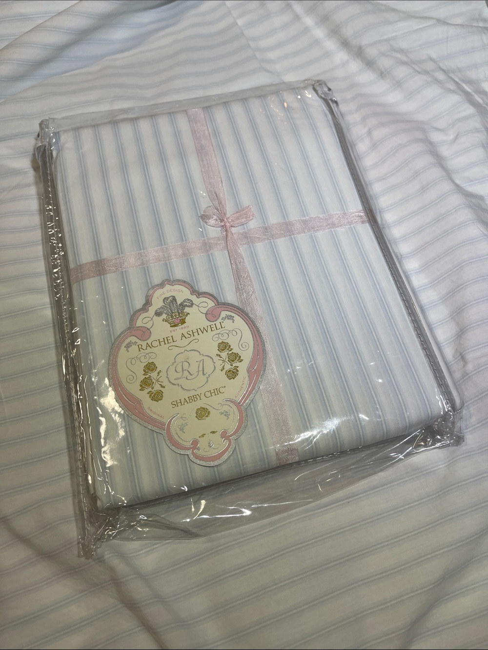 Rachel Ashwell, Shabby Chic NWT SEA STRIPE QUEEN, FLAT SHEET